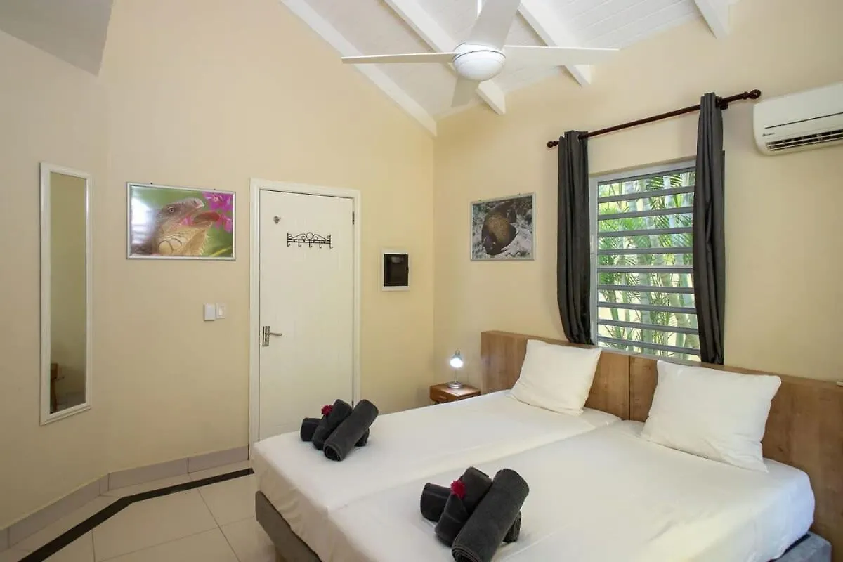 Caracara D1 Relax & Dive Resort Bonaire Village クラレンダイク 0*,  ボネール、シント・ユースタティウスおよびサバ